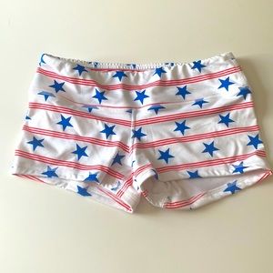 🇺🇸 Original FLEOs. Mid Rise, 2.5” inseam.